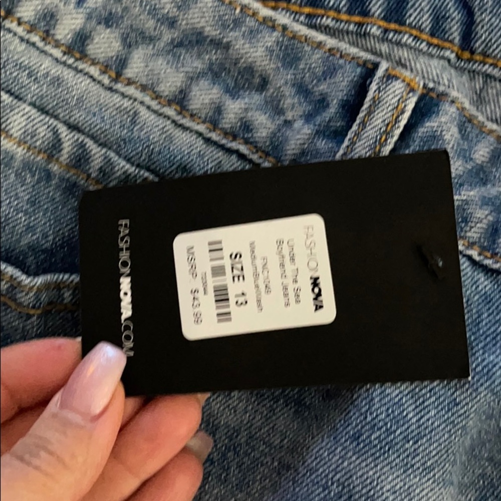 Jeans - Picture 2 of 2